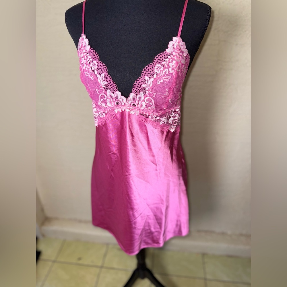 In Bloom Jonquil Annalee Pink Satin Lace Chemise Y2K Coquette Barbiecore Slip- L - Picture 6 of 10